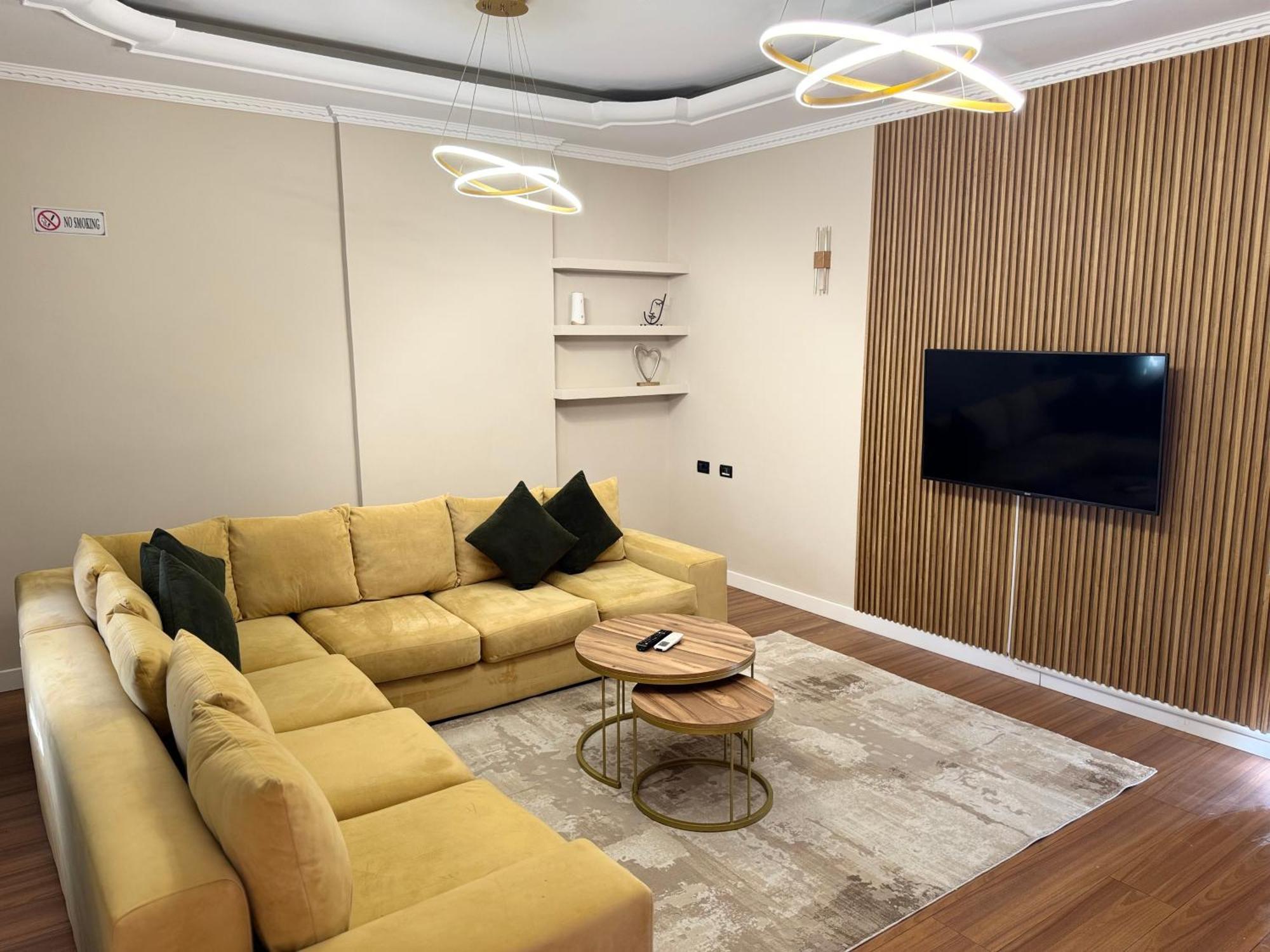 Apartamento Golden Dublex Tirana Exterior foto